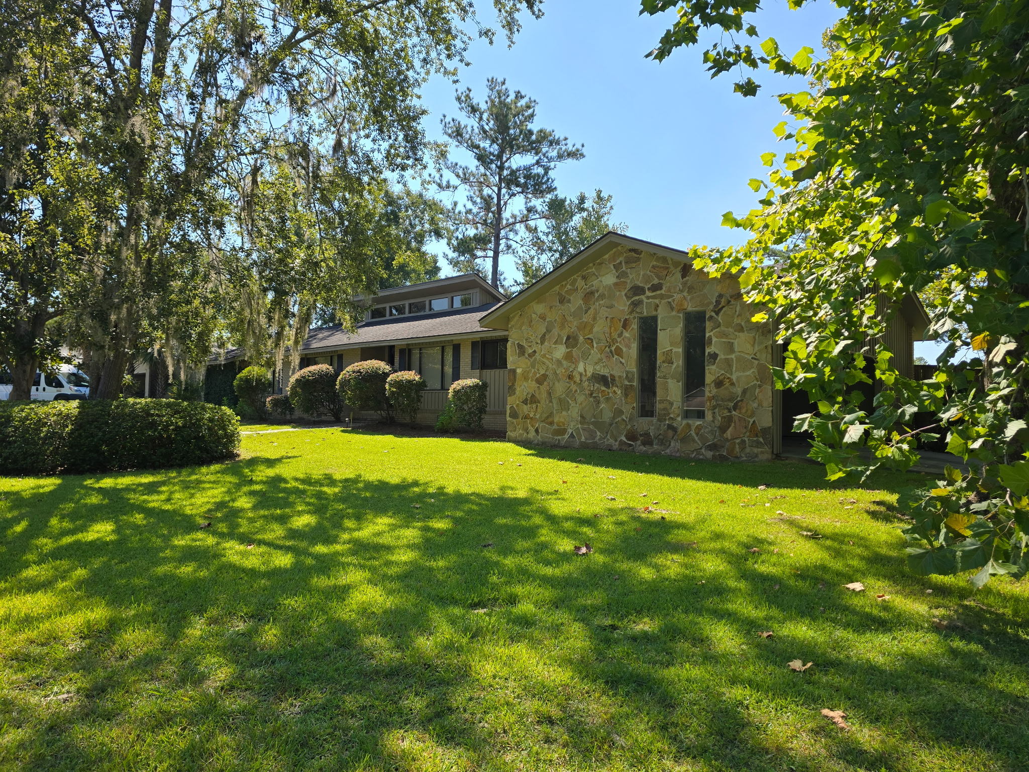 207 Brookview Terrace